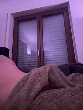 Snapshot of Zitus888 chatting on 10/09/25, 05:00 Zitus888 online show from 10/09/25, 05:00