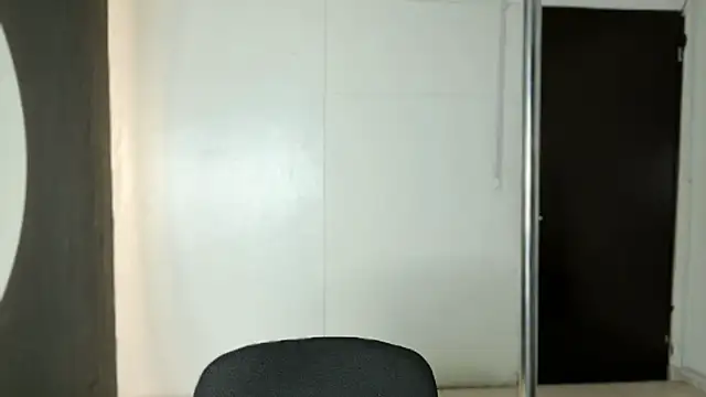 Snapshot of ailyn_miranda chatting on 03/14/25, 11:22 ailyn miranda online show from 03/14/25, 11:22