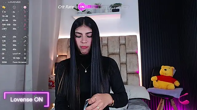 Snapshot of little_sophie18 chatting on 02/05/25, 07:42 little sophie18 online show from 02/05/25, 07:42