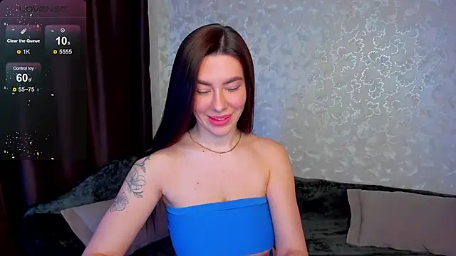 Snapshot of Alice_Gross chatting on 12/14/24, 08:34 Alice Gross online show from 12/14/24, 08:34