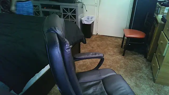 Snapshot of MasterJizzJunky chatting on 10/10/25, 05:34 MasterJizzJunky online show from 10/10/25, 05:34