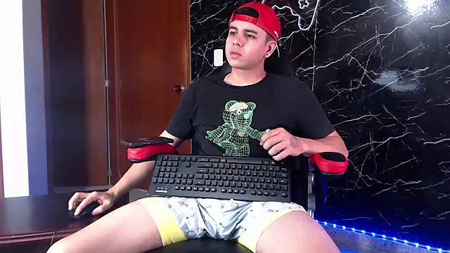 Snapshot of maty_hardx chatting on 01/16/25, 02:30 maty hardx online show from 01/16/25, 02:30