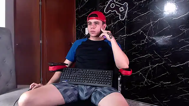 Snapshot of maty_hardx chatting on 03/12/25, 07:38 maty hardx online show from 03/12/25, 07:38