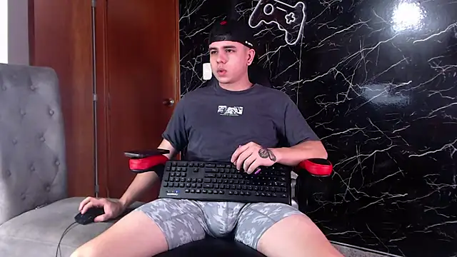 Snapshot of maty_hardx chatting on 03/14/25, 02:19 maty hardx online show from 03/14/25, 02:19