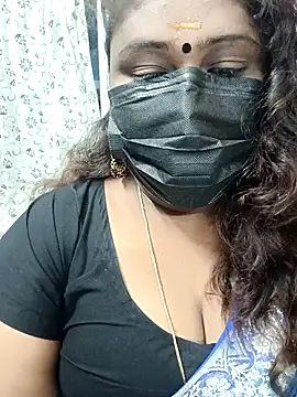 Snapshot of simran21 chatting on 01/28/25, 02:42 simran21 online show from 01/28/25, 02:42