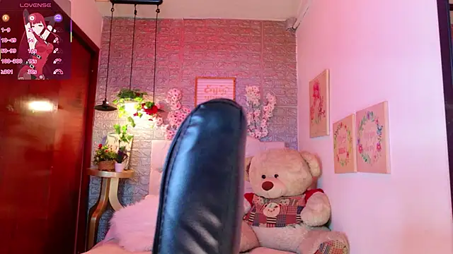 meghan nill online show from 02/26/26, 03:05