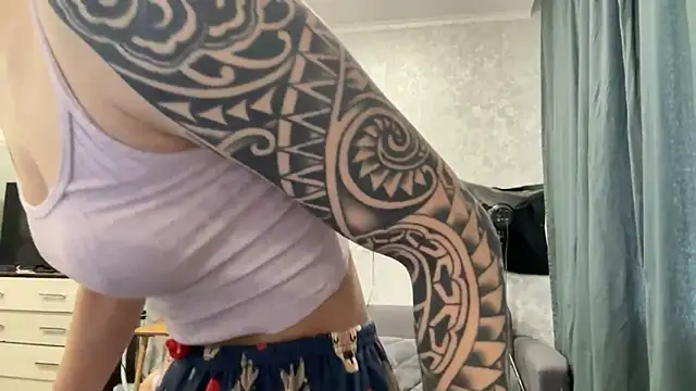 AnneBall online show from 01/11/25, 09:04