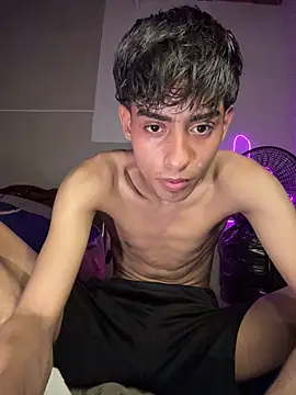 Mauuu18 online show from 07/08/26, 11:31
