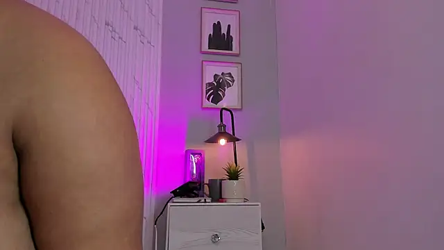 samatha collins online show from 01/15/25, 03:18