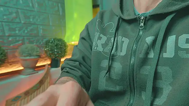 alex-volo online show from 03/18/25, 06:57