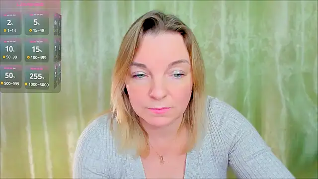 Snapshot of Regina__blue chatting on 02/06/25, 07:40 Regina blue online show from 02/06/25, 07:40