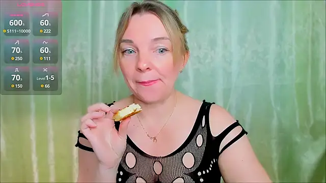 Snapshot of Regina__blue chatting on 02/21/25, 02:59 Regina blue online show from 02/21/25, 02:59