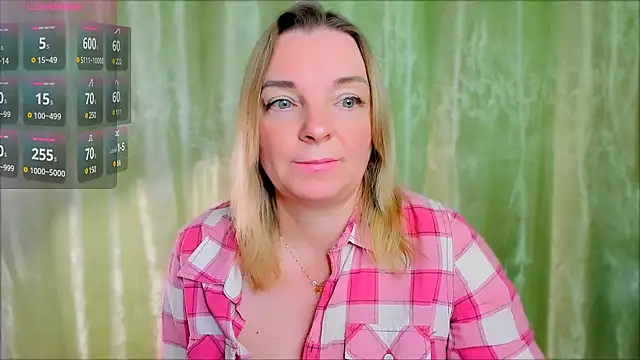 Snapshot of Regina__blue chatting on 03/11/25, 07:58 Regina blue online show from 03/11/25, 07:58