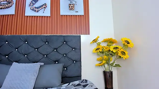 Zoe pss online show from 10/30/25, 07:25