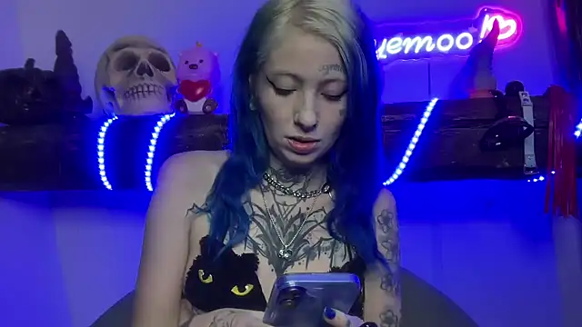 coyemoo online show from 02/03/25, 12:47