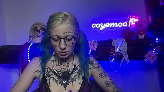 coyemoo online show from 02/14/25, 05:57