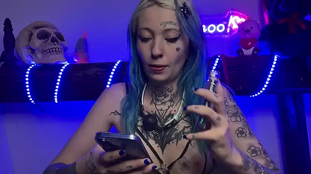 coyemoo online show from 03/03/25, 08:21