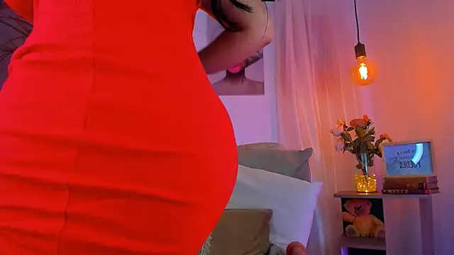 Natasha hartaman online show from 01/20/25, 10:37