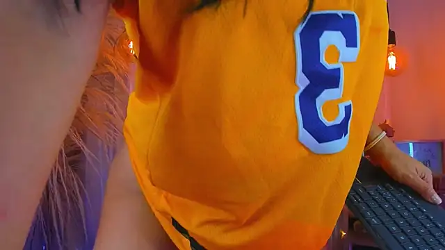 Natasha hartaman online show from 01/26/25, 08:02