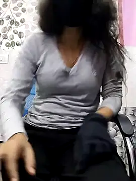 Snapshot of Kashish_18 chatting on 12/29/24, 06:24 Kashish 18 online show from 12/29/24, 06:24