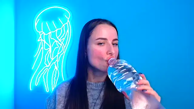 Eva Janee online show from 12/02/24, 12:18