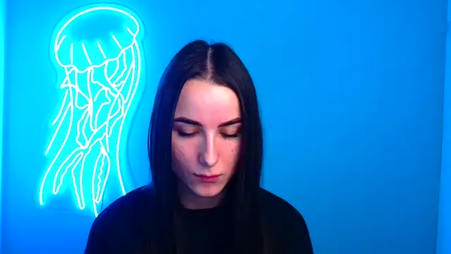 Eva Janee online show from 12/20/24, 06:50