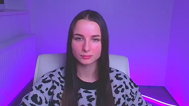 Eva Janee online show from 12/24/24, 12:33