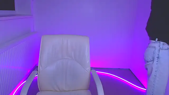 Eva Janee online show from 01/22/25, 03:18