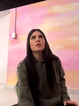 Amy-Saenz online show from 10/27/25, 01:26