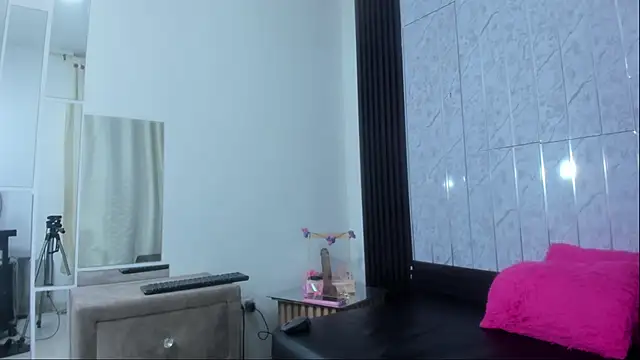 FernandaClar online show from 09/28/25, 03:45