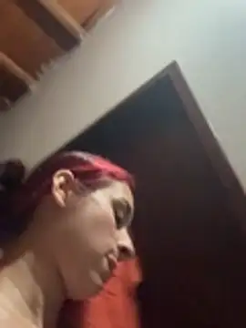 Snapshot of hannaa_brown chatting on 05/22/26, 01:35 hannaa brown online show from 05/22/26, 01:35