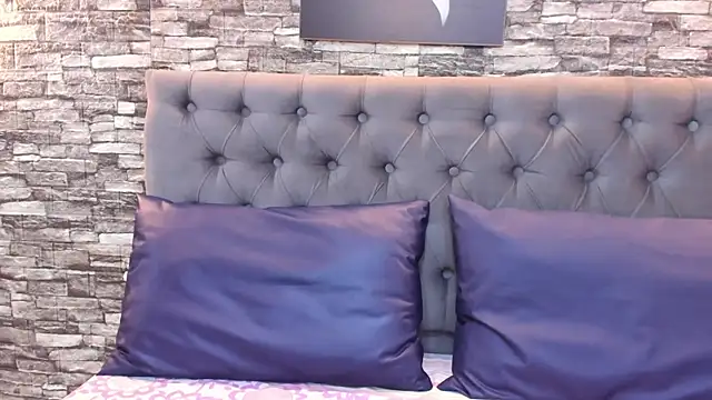 Snapshot of EvaaLovia1 chatting on 01/20/25, 05:27 EvaaLovia1 online show from 01/20/25, 05:27