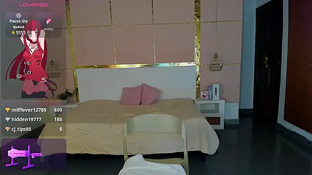 Snapshot of EsmeraldaLindsey chatting on 02/17/25, 06:53 EsmeraldaLindsey online show from 02/17/25, 06:53