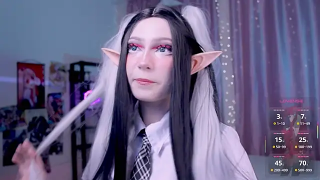 Snapshot of Carolina_Leep chatting on 10/04/25, 01:42 Carolina Leep online show from 10/04/25, 01:42