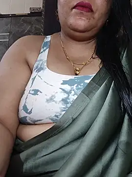 Snapshot of sneha_rose chatting on 06/17/26, 04:59 sneha rose online show from 06/17/26, 04:59