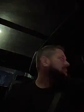 Snapshot of boytoyfrindles chatting on 10/22/25, 01:28 boytoyfrindles online show from 10/22/25, 01:28