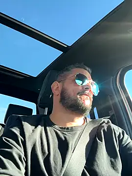 Snapshot of boytoyfrindles chatting on 11/11/25, 08:42 boytoyfrindles online show from 11/11/25, 08:42