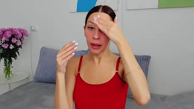 SelenaRousey online show from 02/15/26, 07:51