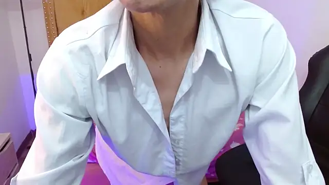 AlexandraJones  online show from 02/12/25, 08:59