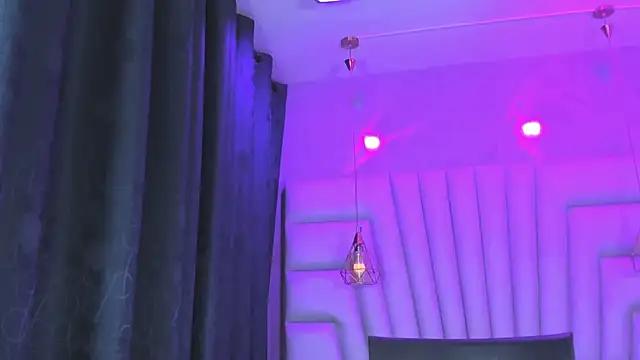 AngelaaCute  online show from 04/01/26, 12:17