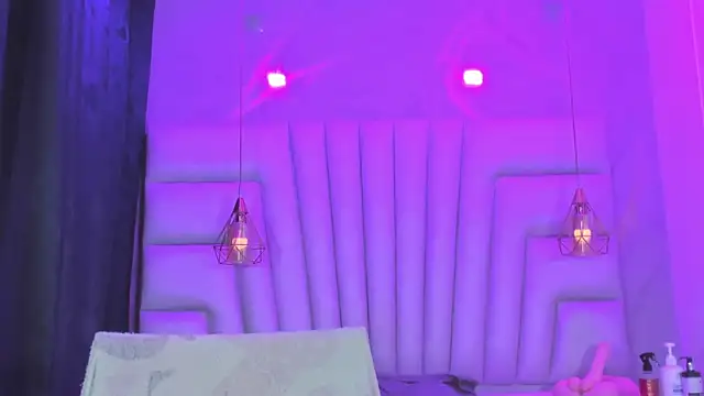 AngelaaCute  online show from 04/09/26, 12:10