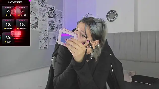 SukiFuyu  online show from 02/28/25, 12:09