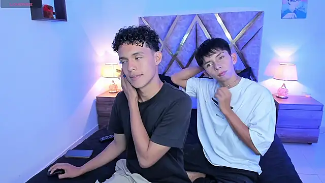 Snapshot of nickolas_moon chatting on 09/27/25, 09:31 nickolas moon online show from 09/27/25, 09:31