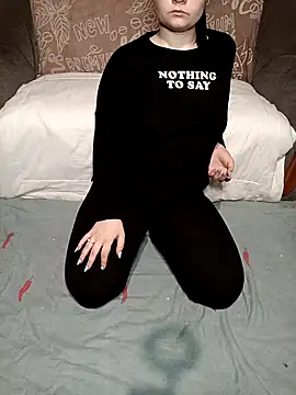 Snapshot of ZeFFirky chatting on 12/29/24, 06:24 ZeFFirky online show from 12/29/24, 06:24