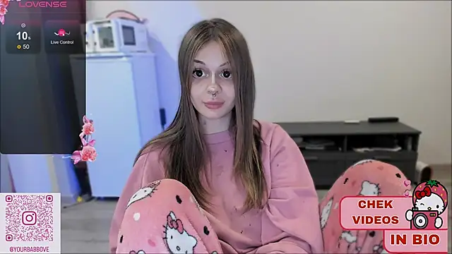 Snapshot of shy_melony chatting on 03/07/25, 04:11 shy melony online show from 03/07/25, 04:11