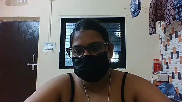 Snapshot of Hotmilfxox chatting on 06/18/26, 11:14 Hotmilfxox online show from 06/18/26, 11:14