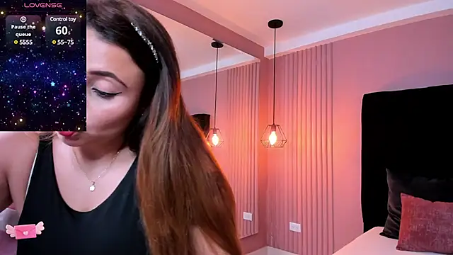 dulce santamaria online show from 12/17/24, 10:11