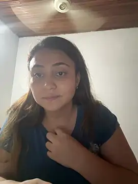 dulce santamaria online show from 03/07/25, 02:46