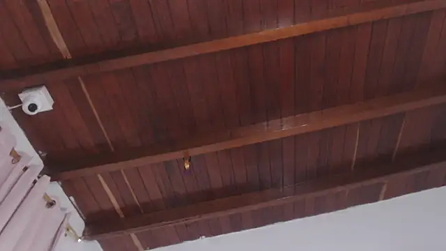 Amara Red online show from 11/21/25, 12:32