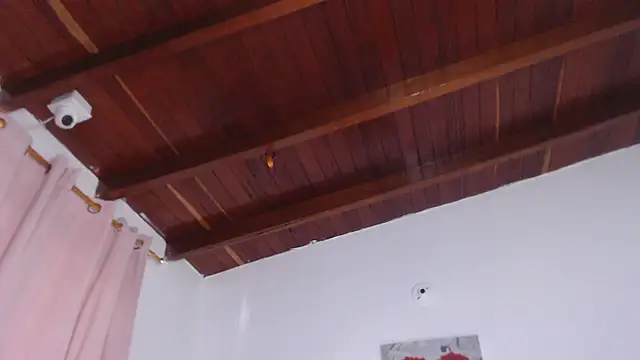 Amara Red online show from 12/01/25, 01:05